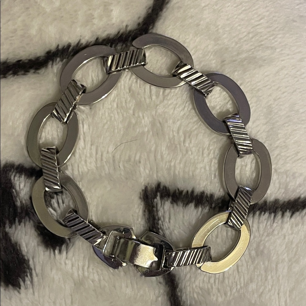 Vintage Sarah Coventry  silver chunky Link Bracelet